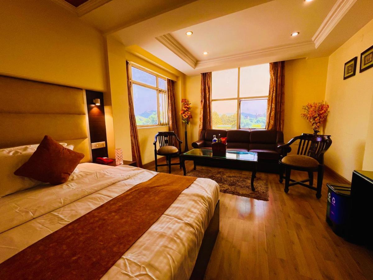 Hotel Reo Twist, Haridwār Екстериор снимка